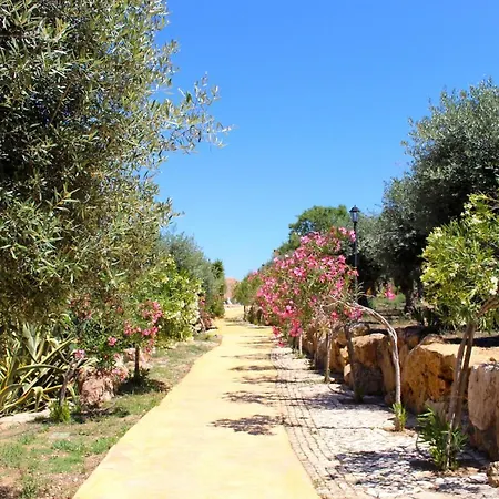 De Charme Capela Artes Hotel 4*