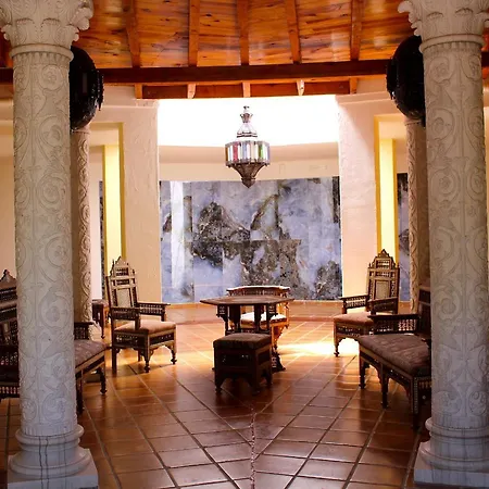 De Charme Capela Artes Hotel 4*