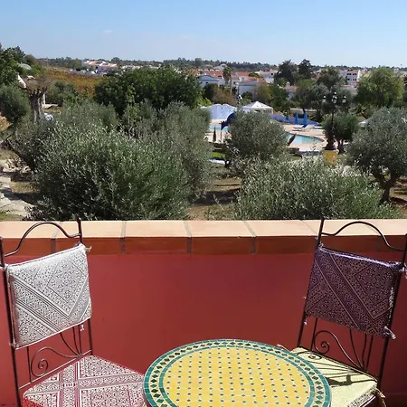 De Charme Capela Artes Hotel 4*